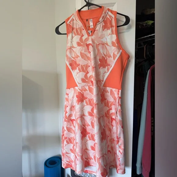 NWT - NEVER WORN Adidas Women’s Floral Gold Tennis Pickeball Dress with pockets! - Picture 4 of 6